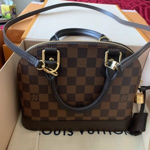 Louis Vitton Alma BB Crossbody for sell